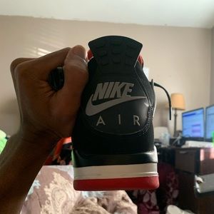 Jordan 4 Bred OG. Worn twice, basically new.